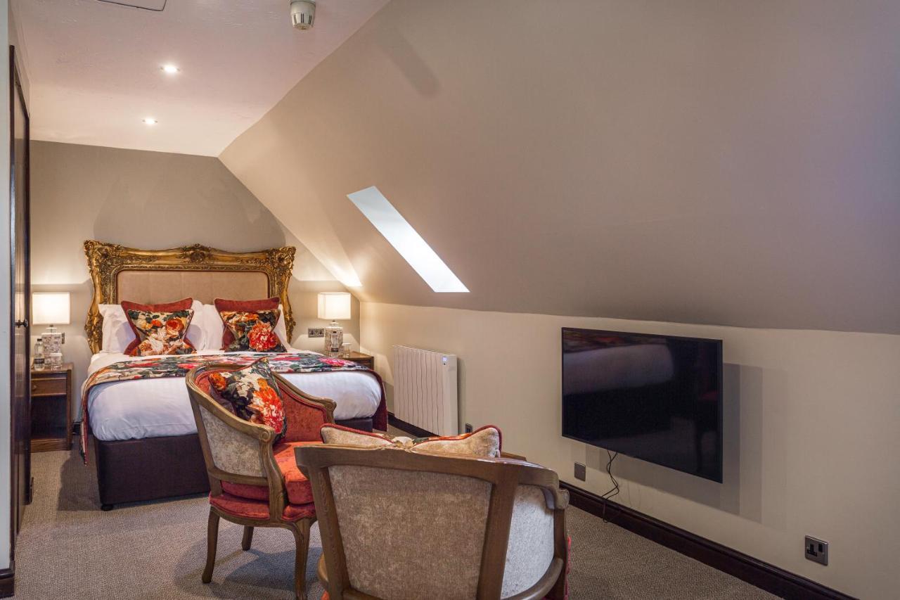 פטרבורו The Bell Inn, Stilton, Cambridgeshire מראה חיצוני תמונה