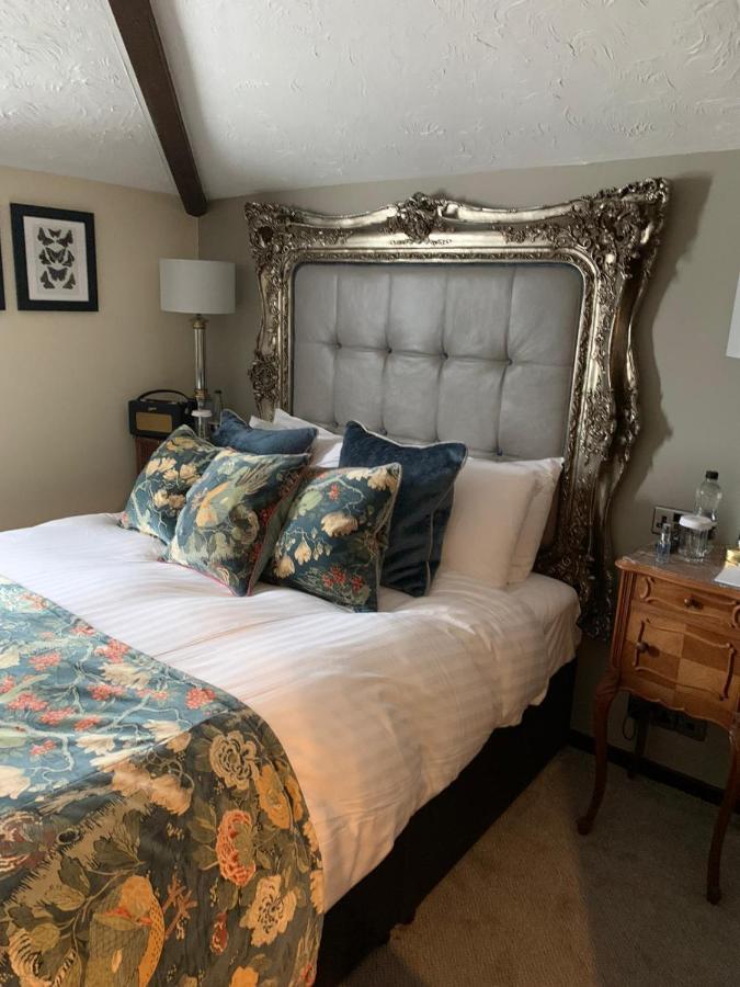 פטרבורו The Bell Inn, Stilton, Cambridgeshire מראה חיצוני תמונה