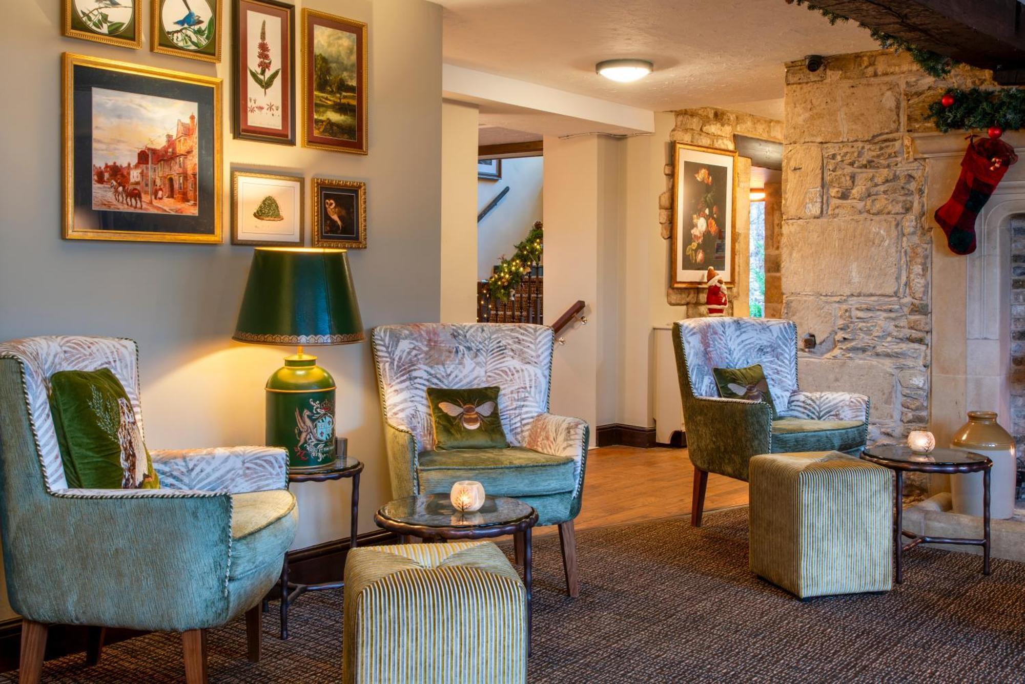 פטרבורו The Bell Inn, Stilton, Cambridgeshire מראה חיצוני תמונה