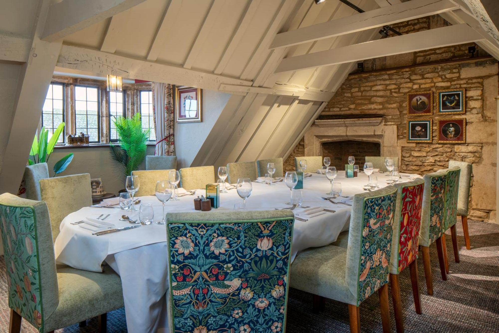פטרבורו The Bell Inn, Stilton, Cambridgeshire מראה חיצוני תמונה