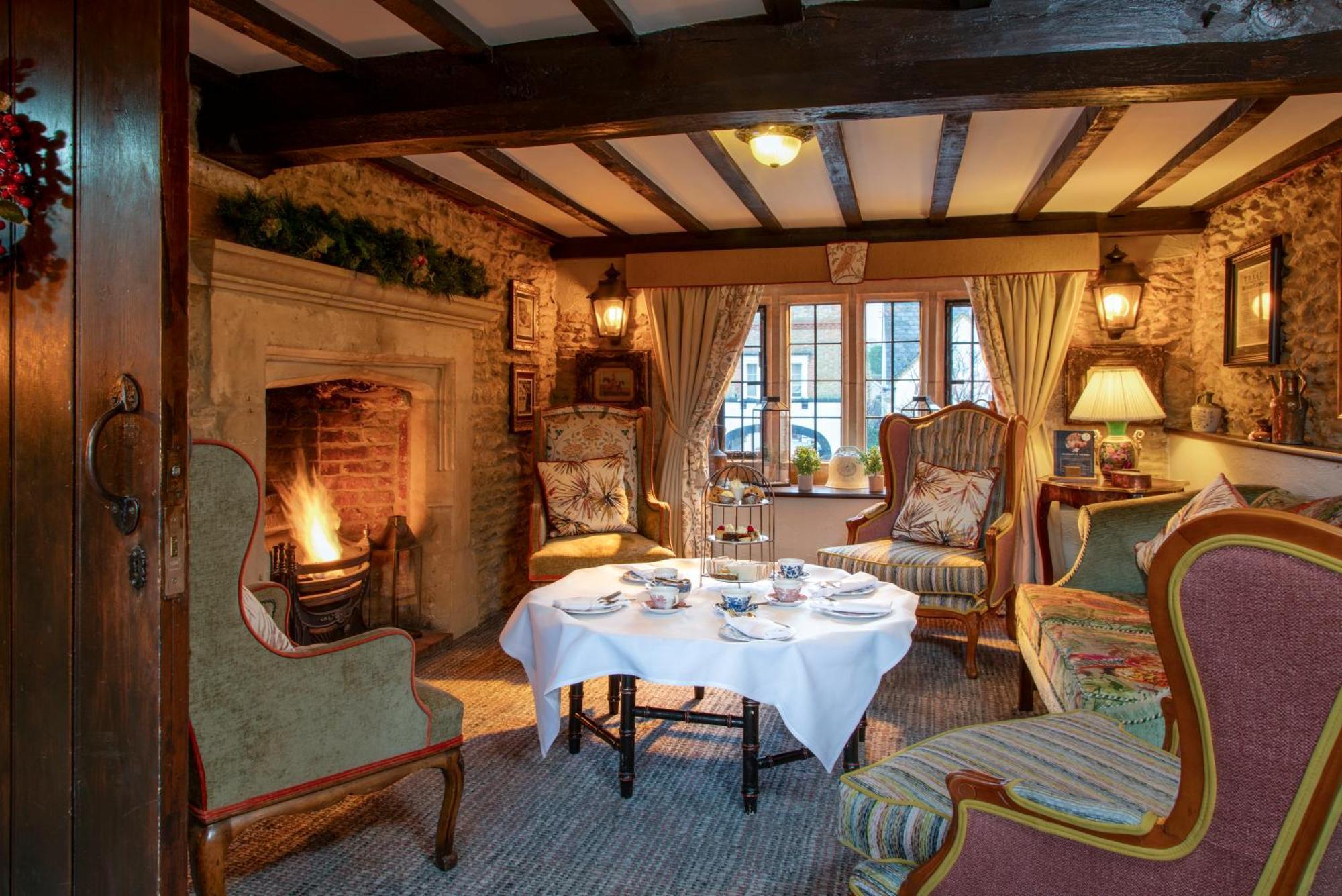 פטרבורו The Bell Inn, Stilton, Cambridgeshire מראה חיצוני תמונה